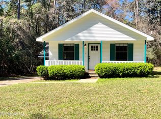 9512 Lono Pl, Diamondhead, MS 39525