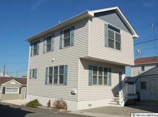 14 E Shore Way, Lavallette, NJ 08735