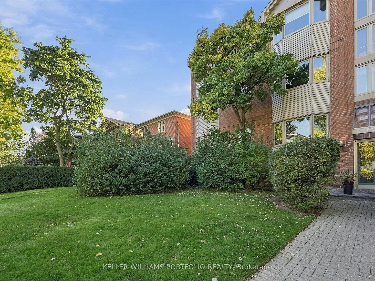 1 bed, $2,200 — Photo 3