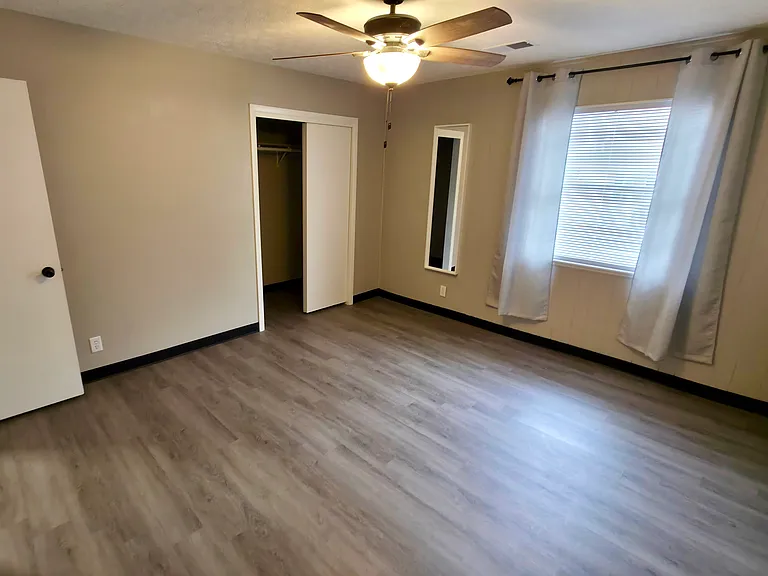 252 Randolph Rd — Photo 12