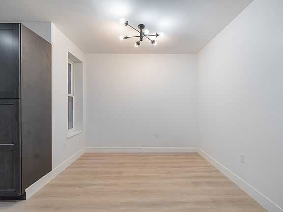4th image of 1851 Park Pl Floor 1