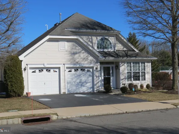 57 Honey Flower Dr, Trenton, NJ 08620