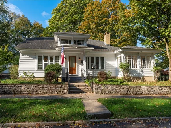 32 Beverly Pl, Utica, NY 13501