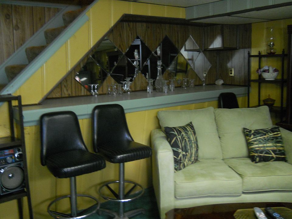 2nd image of 1352 Kenton Rd