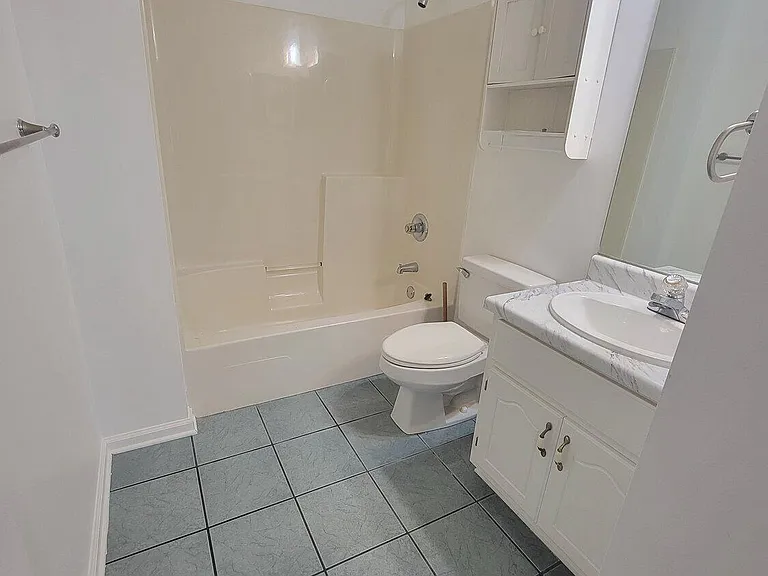 1609 Vecuna Cir — Photo 12
