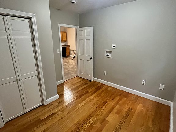 5th image of 10 Zabelle Ave #2