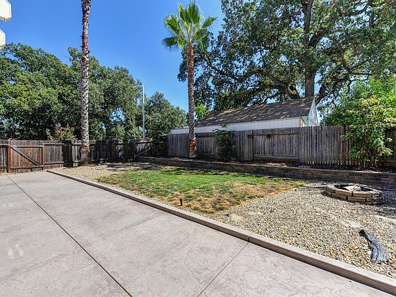 5th image of 1214 McIntosh Way