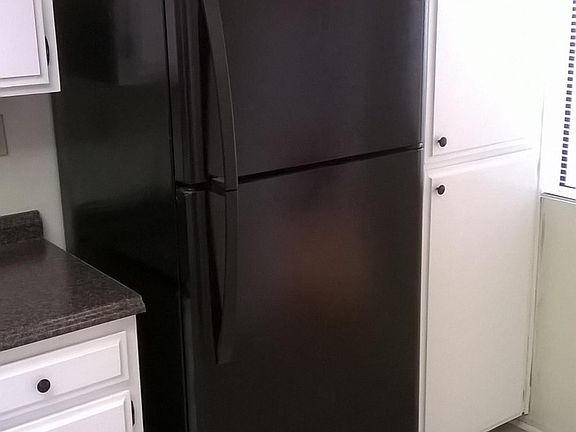 5th image of 44200 Kingtree Ave Unit 12