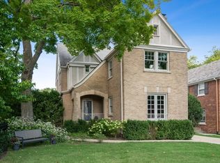 729 Maclean Ave, Kenilworth, IL 60043