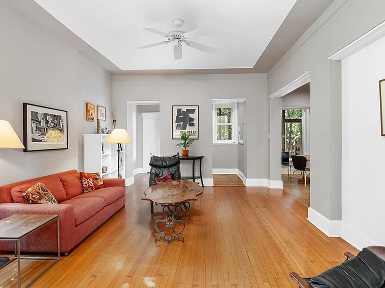 4388 McPherson Ave — Photo 17
