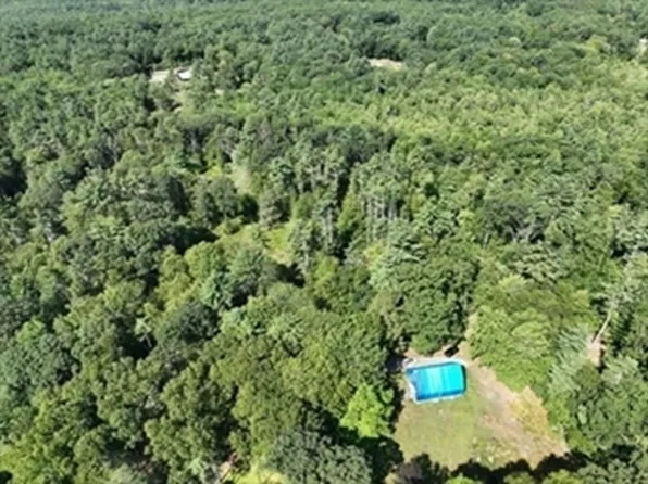 271 Martindale Rd, Bernardston, MA 01337