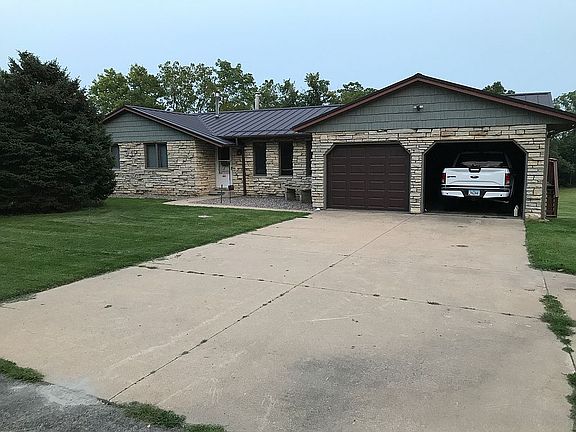 5th image of 7096 Grantwood Ct