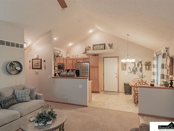 4th image of 2338 NW 44th St
