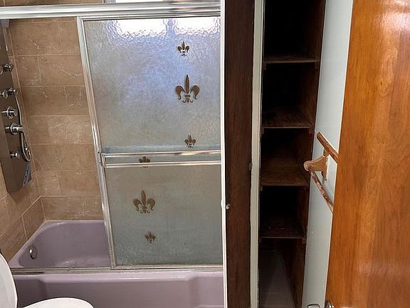 4th image of 20 Moeller St Unit 1