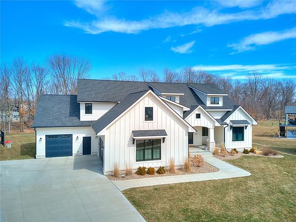 2nd image of 101 Eagle Pointe Ct