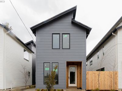 12075 SE Oak St, Portland, OR, 97216