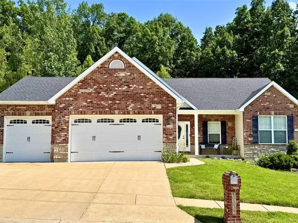 1132 Konert Valley Dr, Fenton, MO 63026