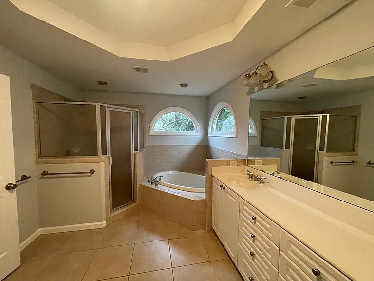 390 Wembley Cir — Photo 21