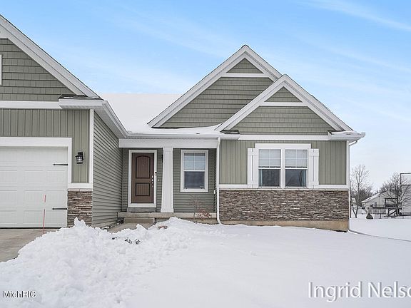 3rd image of 983 Sydney Dr NW