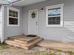 1202 S 3rd St, Rogers, AR 72756