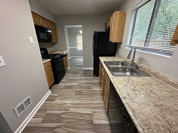 4th image of 6277 Creekford Ln