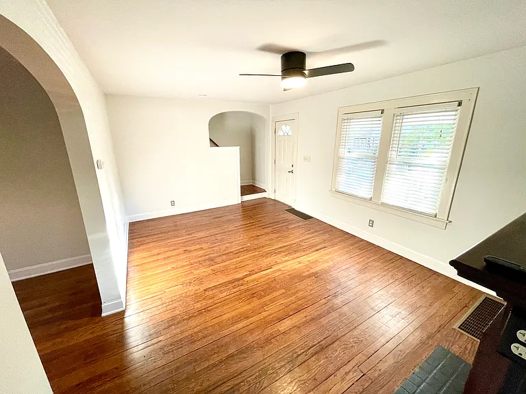 1184 Sidney St — Photo 3