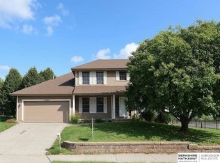 16808 Seward St, Omaha, NE 68118