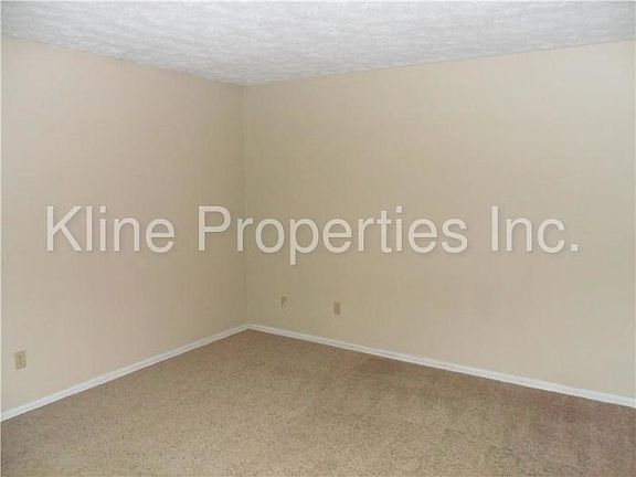 3rd image of 4654 Clayburn Dr