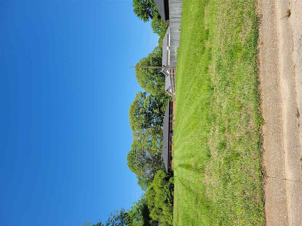 2nd image of 1277 Woodhaven Dr