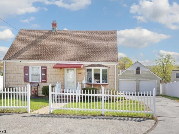 32 Smith Ave, Wanaque Boro, NJ 07420