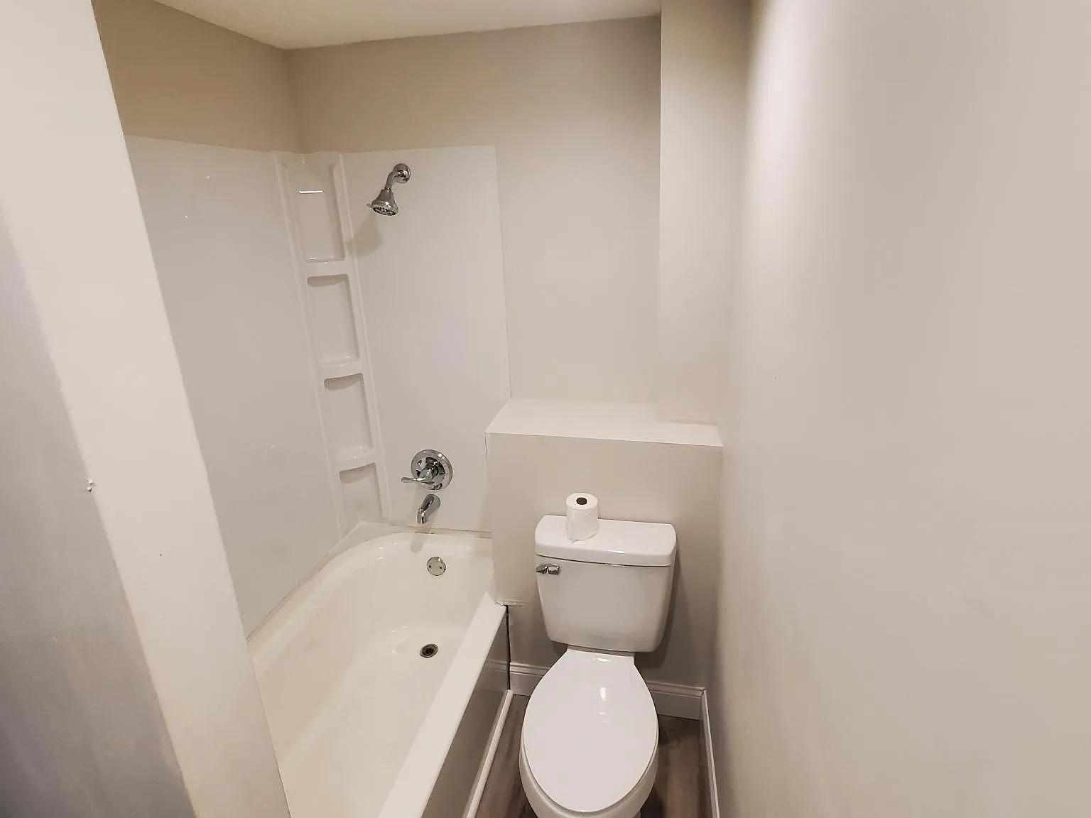 1201 Shuler Ave — Photo 4