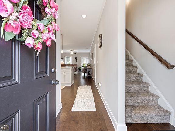 3rd image of 3874 Valley View Ct