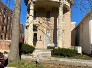 210 SE 1st St #240, Evansville, IN 47713