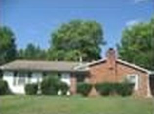 3002 Croydon Pl, Greensboro, NC 27406