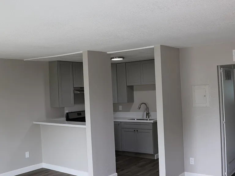 7740 Laurel Canyon Blvd — Photo 11