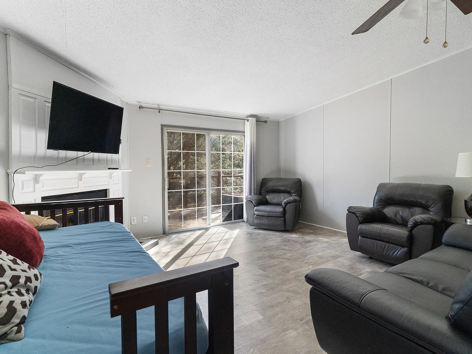 3 bed, 1573 sqft, $2,250 — Photo 4