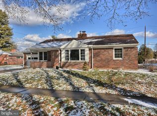 272 Linden St, Hummelstown, PA 17036