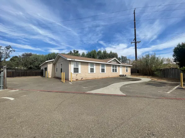 13738 Somerset Rd, Poway, CA 92064