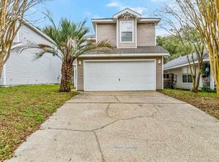 5150 Victoria Dr, Milton, FL 32570