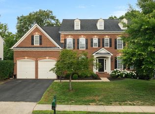 10012 Three Sisters Ct, Bristow, VA 20136