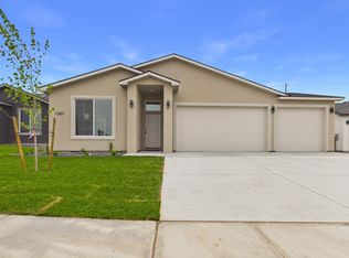 1656 Plan, View Wood Estates, Hermiston, OR 97838