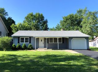 320 E Shannon St, Elburn, IL 60119