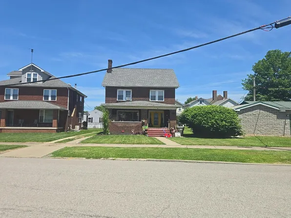 323 Pittsburgh Cir, Ellwood City, PA 16117