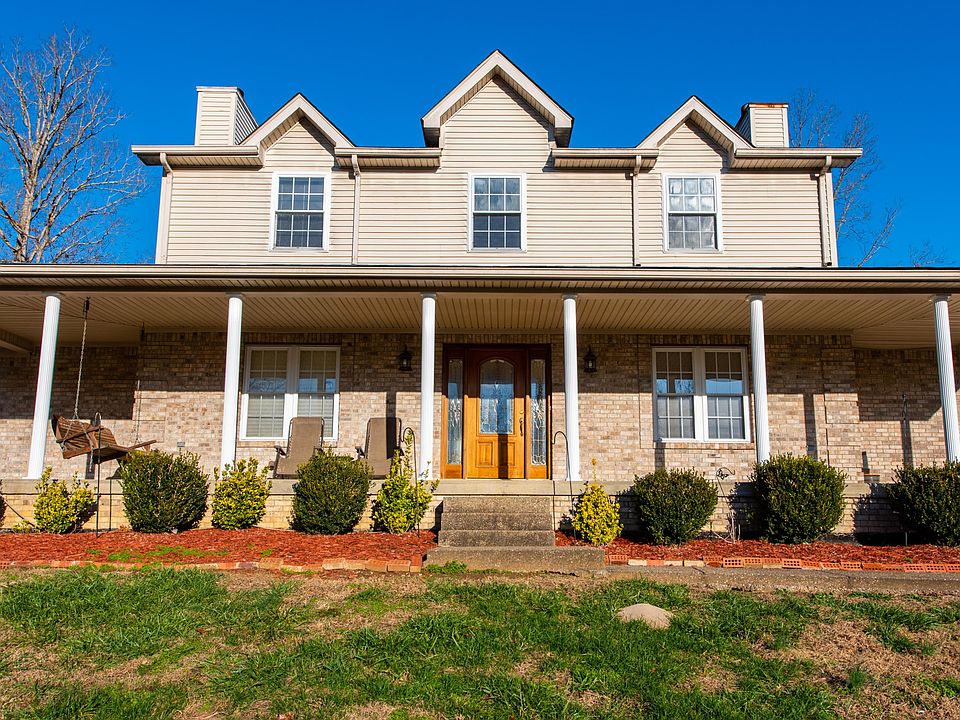 1st image of 1694 Clarks Ln