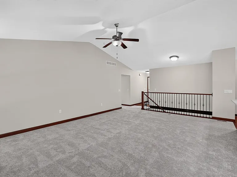 5302 SE 24th St — Photo 12