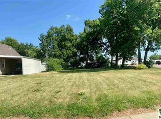 2614 Home St, Sioux City, IA 51109