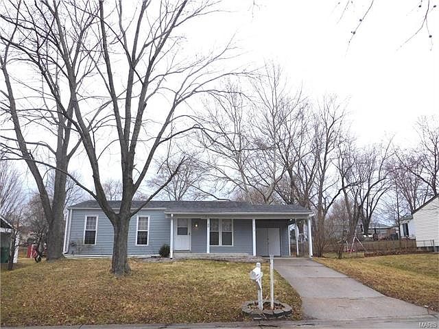 1st image of 2413 Breezy Point Ln