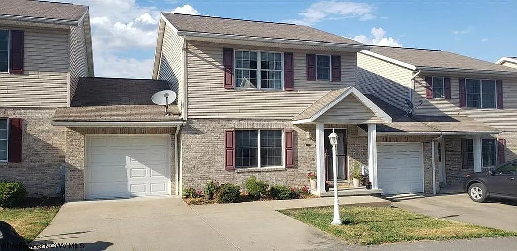 283 Donna Ave photo 1