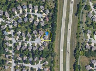 8002 W 146th Ter, Overland Park, KS 66223