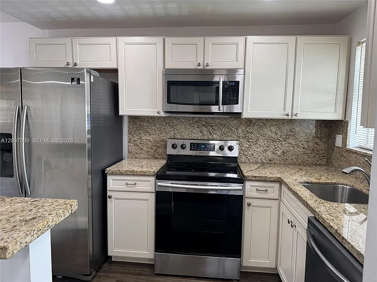 8325 Sunrise Lakes Blvd #103 — Photo 3